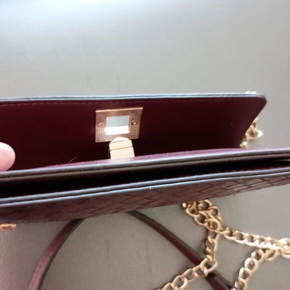 Sondra Roberts Squared Wallet on Chain Crossbody Leather Purse Handbag Bag - Picture 4 of 9